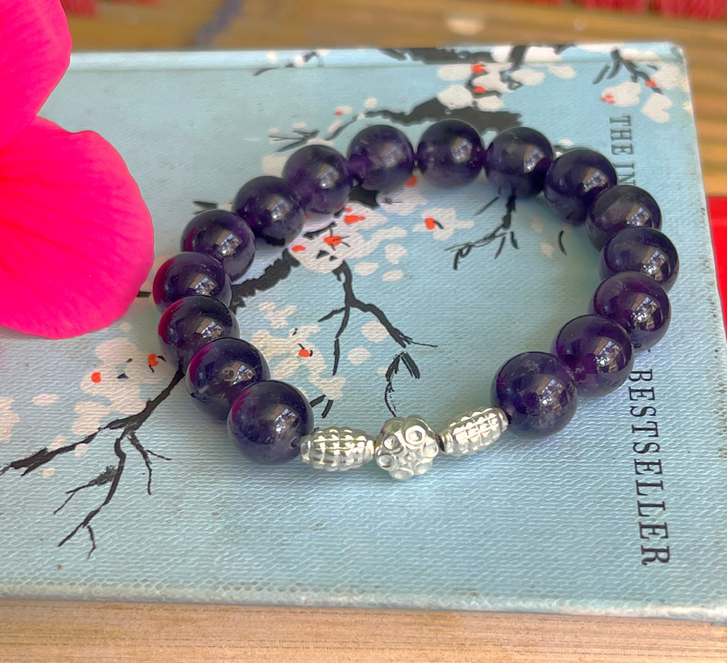 Premium amethyst bracelet with natural purple crystal beads for emotional balance