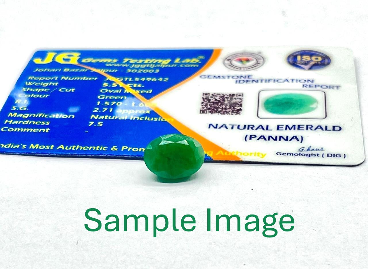 Green emerald stone on a  Testing Lab certificate