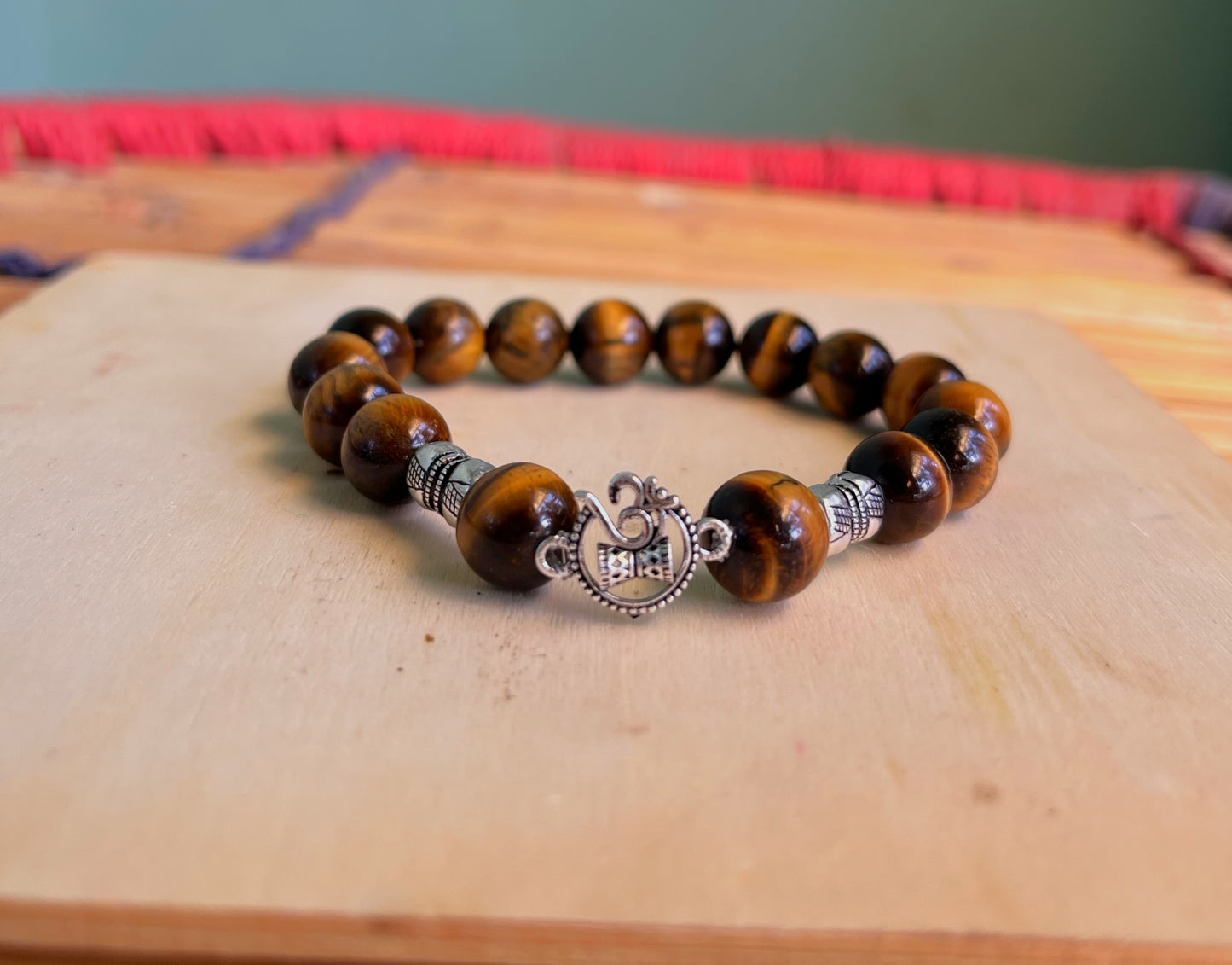 Natural tiger eye crystal bracelet with 925 silver for courage confidence and prosperity